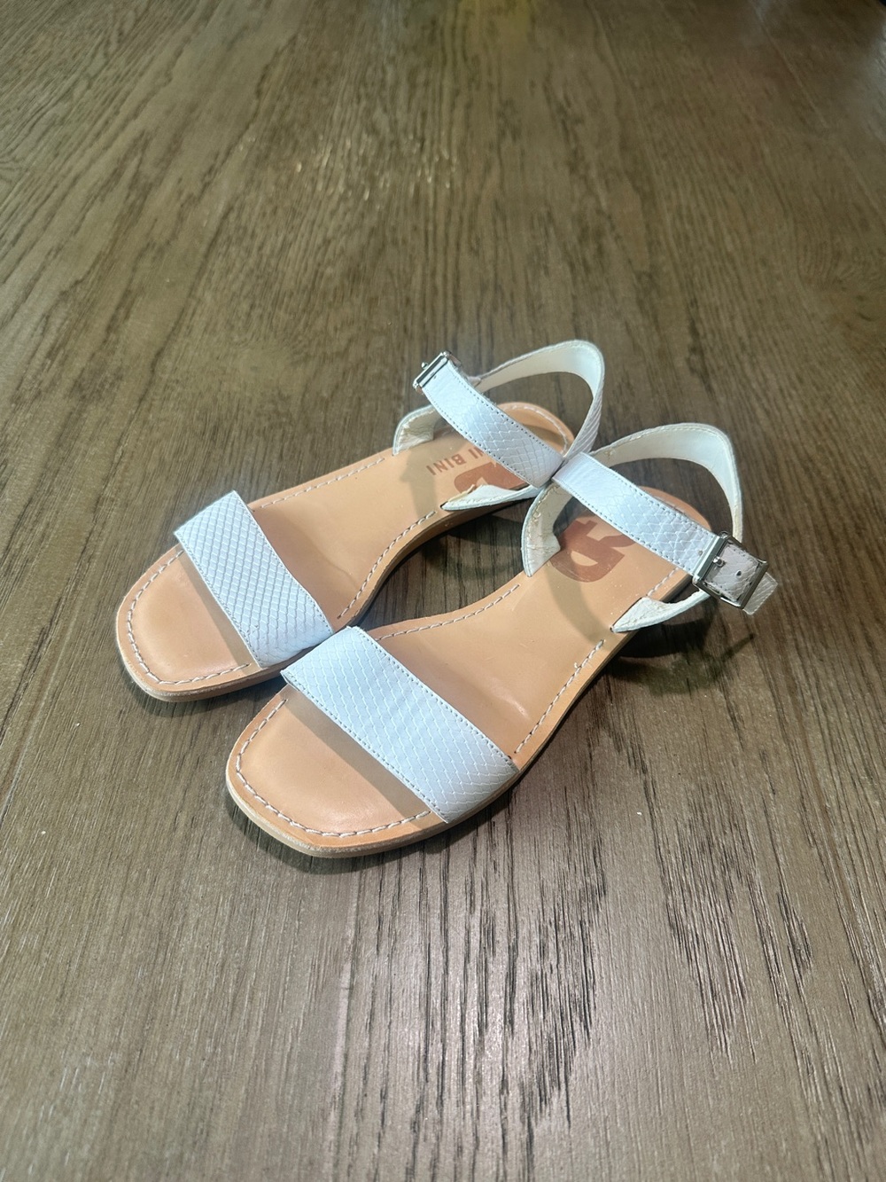 Gianni Bini White Ankle Strap Flat Sandals Size 6.5